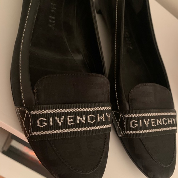 SOLD....Givenchy black monogram flats 7 (37) - Picture 4 of 6